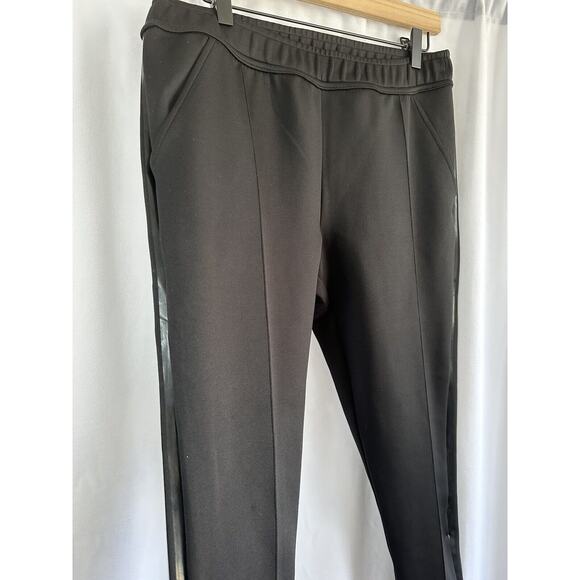 Zella Black Pull on Pants Comfort Wear Side Stripe Detail Size Womens Medium - Picture 3 of 8